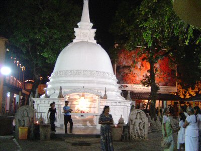 ガンガーラ寺院